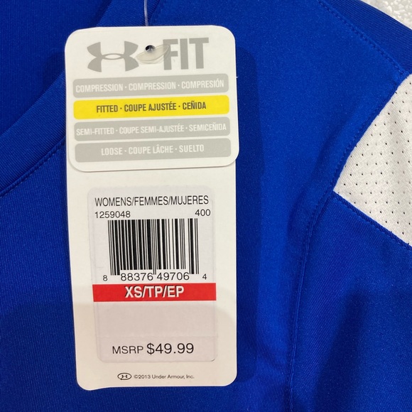 Under Armour Women’s Fitted Hear Gear Shirt - Picture 5 of 6